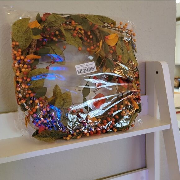 Brand New Fall Wreath - Picture 1 of 2